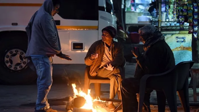 दिल्ली में नए साल का कोहरे से होगा स्वागत, दो दिन शीतलहर से राहत; फिर पड़ेगी कंपतपाने वाली ठंड