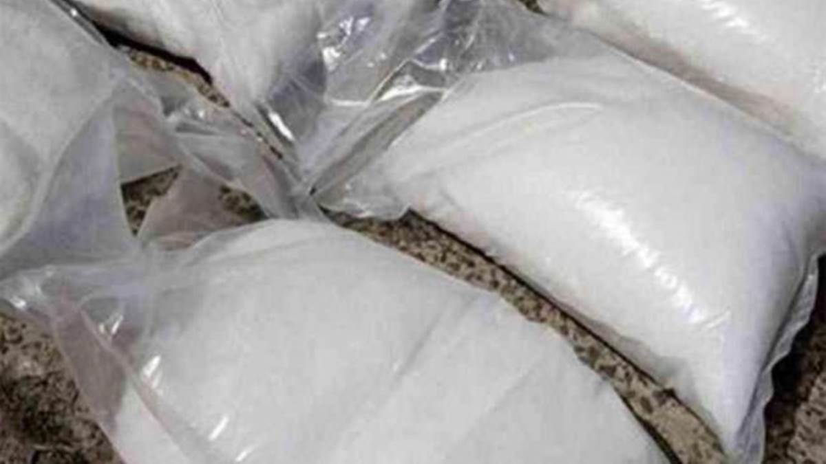 https://www.jagranimages.com/images/newimg/31122023/31_12_2023-heroin_23618187_194419517.jpg