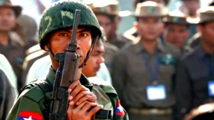 म्यांमार से भागकर मिजोरम पहुंचे सेना के 151 जवान। फाइल फोटो।