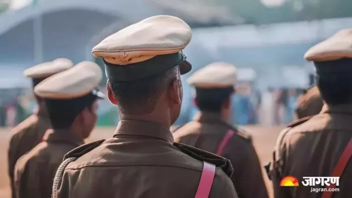 सिवान के पुलिस कर्मियों पर सख्ती (जागरण)