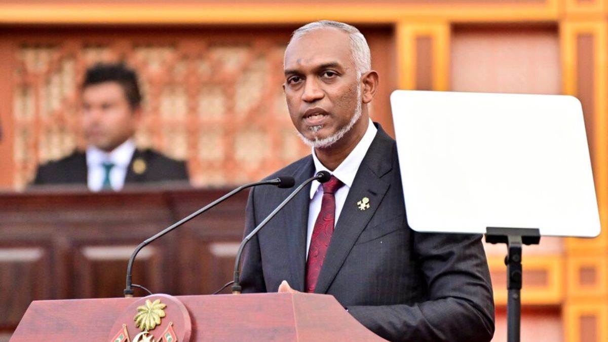 https://www.jagranimages.com/images/newimg/31122024/31_12_2024-maldives_muizzu_impeachment_23858657.jpg