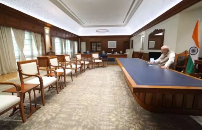 pm modi at his office