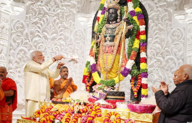 pm modi in ayodhya(1)