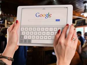 Lockdown में घर बैठे बच्चों की पढ़ाई करवा रहा गूगल, यू-ट्यूब और दूरदर्शन