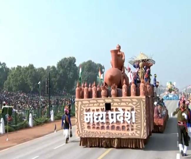 Republic Day 2020: राजपथ पर निकाली गई भव्य झांकियां, आप भी देखें नजारा ...
