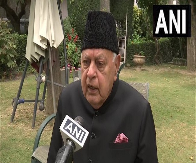 Farooq Abdullah calls Mulayam Singh Yadav a 'leader related to land and people'