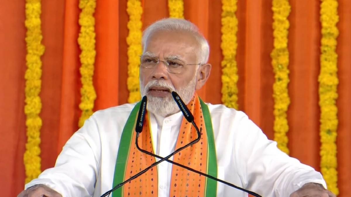 नरेंद्र मोदी