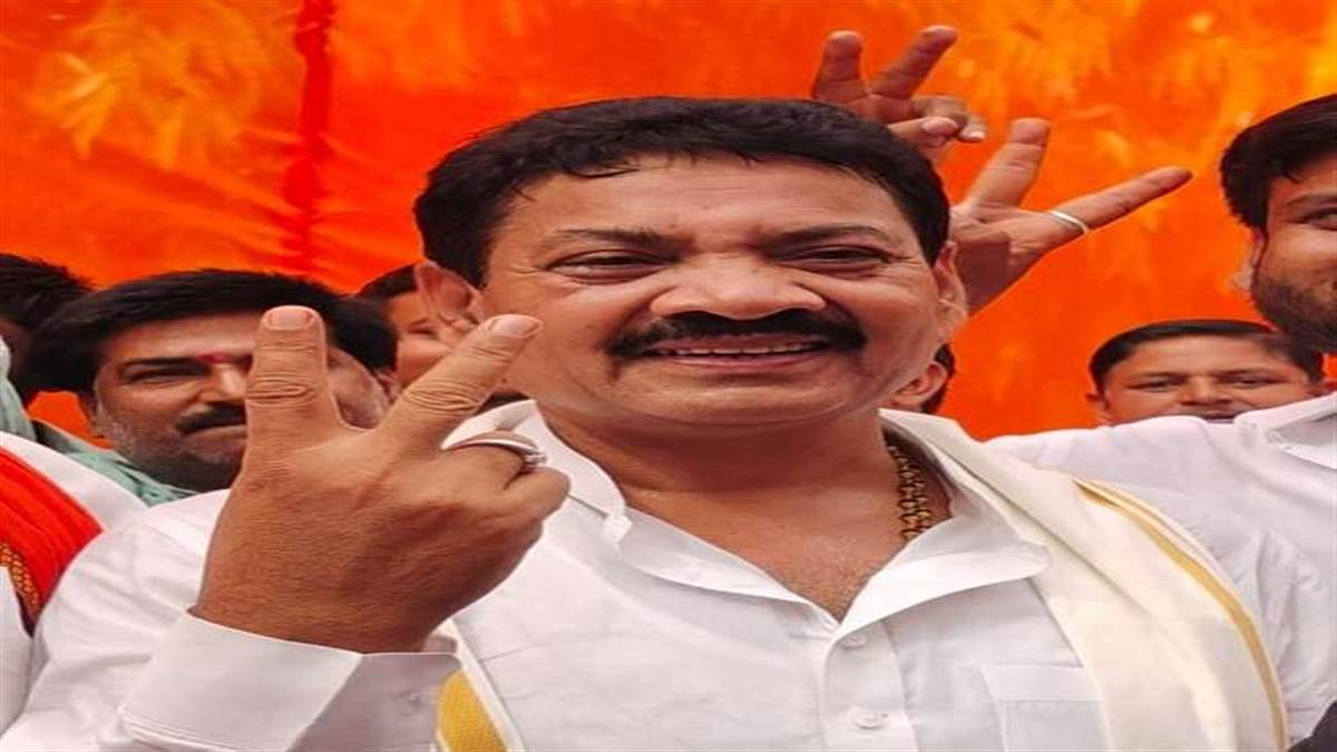 लखनऊ-उन्नाव सीट पर अखिलेश यादव के करीबी को भाजपा के रामचंद्र प्रधान ने दी शिकस्त