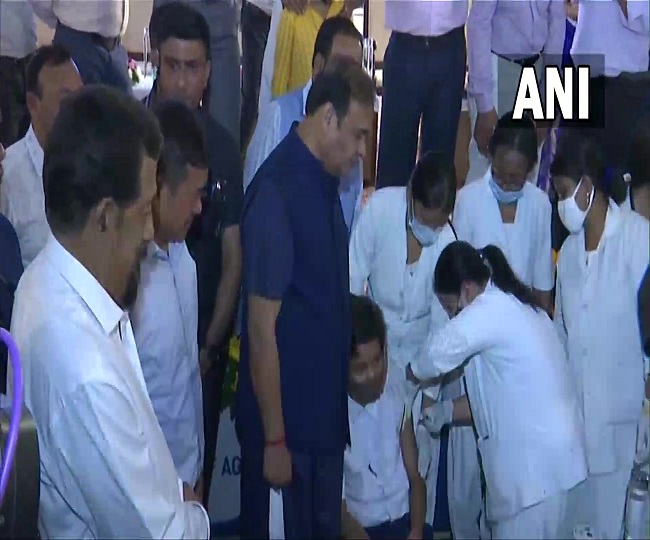असम में टीकाकरण अभियान हुआ शुरू