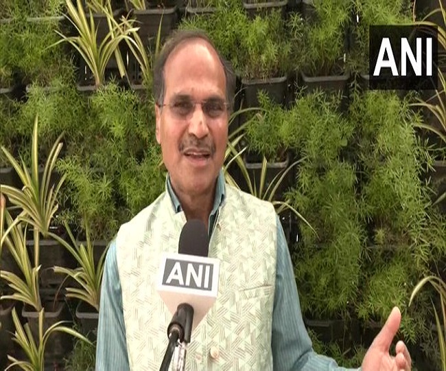 अधीर रंजन चौधरी ने कपिल सिब्बल पर बोला हमला
