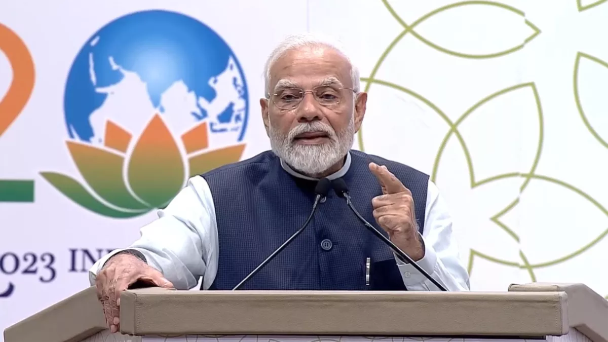 सबको सम्मान का जीवन देना मोदी की गारंटी है: PM
