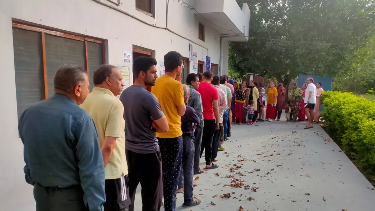 Uttarakhand Election 2024 Voting Live: सुबह सात बजे से मतदान शुरू