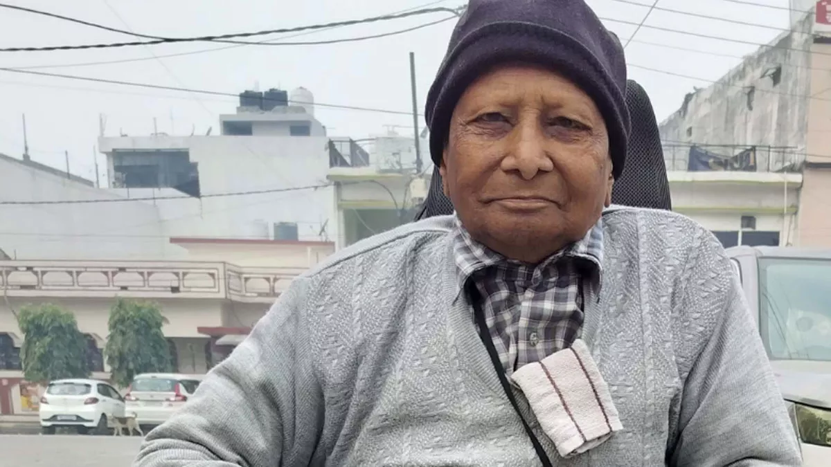 पाकिस्तान जंग के युद्धवीर ने बीमारी के बाद भी किया मतदान