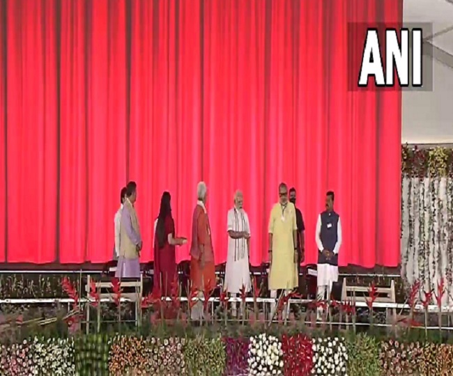 Amrit Sarovar Mission started: अमृत सरोवर मिशन की हुई शुरुआत