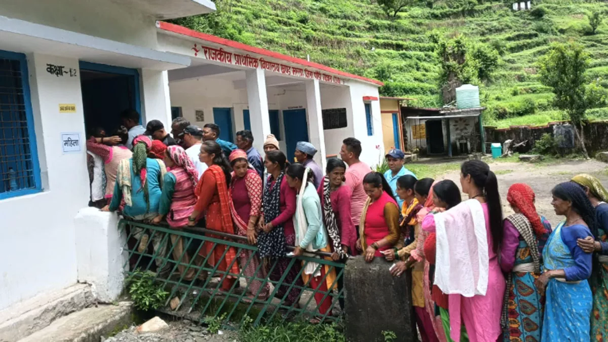 Uttarakhand Panchayat Chunav LIVE: खटीमा में 589 प्रत्याशी मैदान में