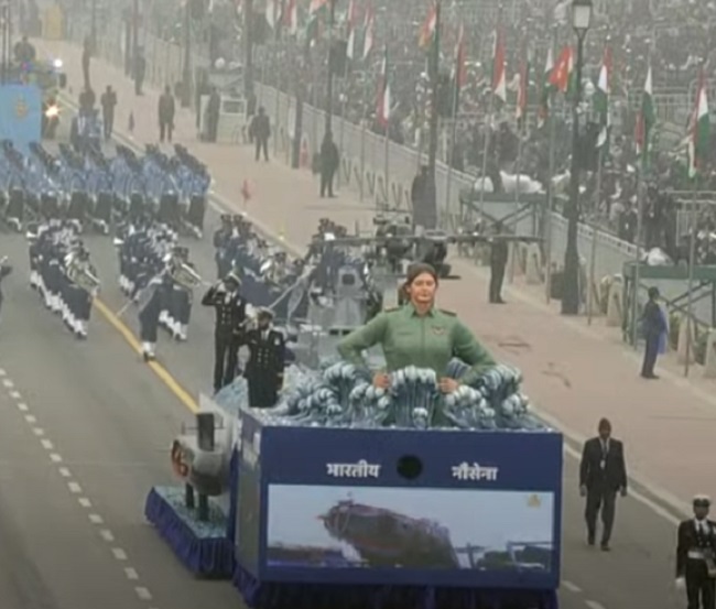 नौसेना ने निकाली झांकी