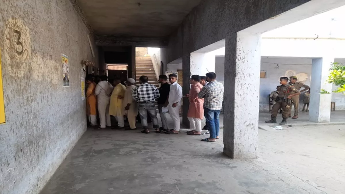 अलीगढ़: मुस्लिम मतदाताओं में उत्साह