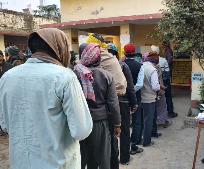 गया में मतदाताओं का उत्साह के सामने कमजोर पड़ा ठंड