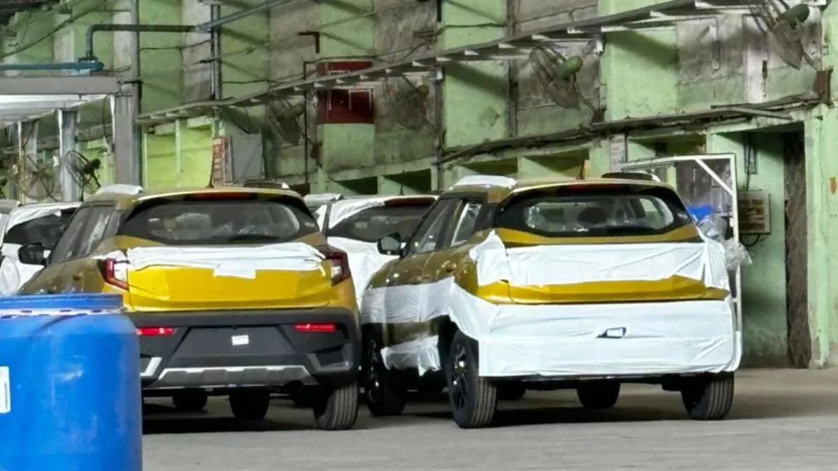 Mahindra XUV 3XO SPY Shots: लॉन्च होने से पहले सामने आई पहली फोटो
