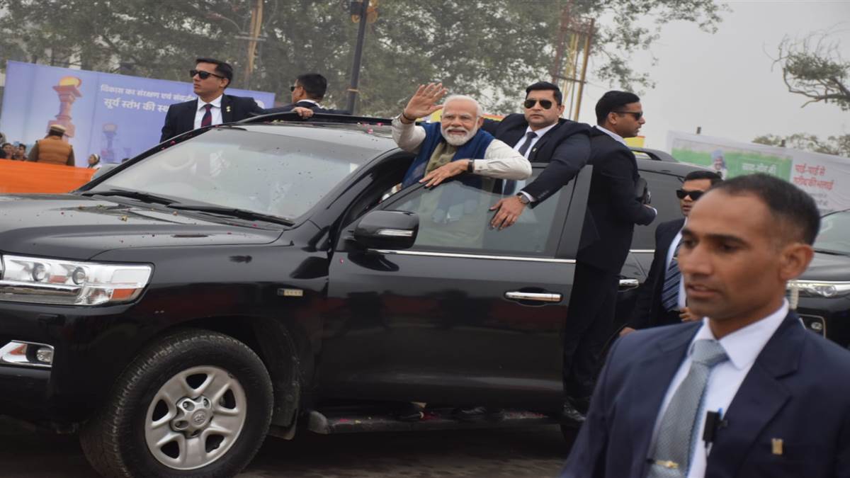 PM Modi Road Show Photos