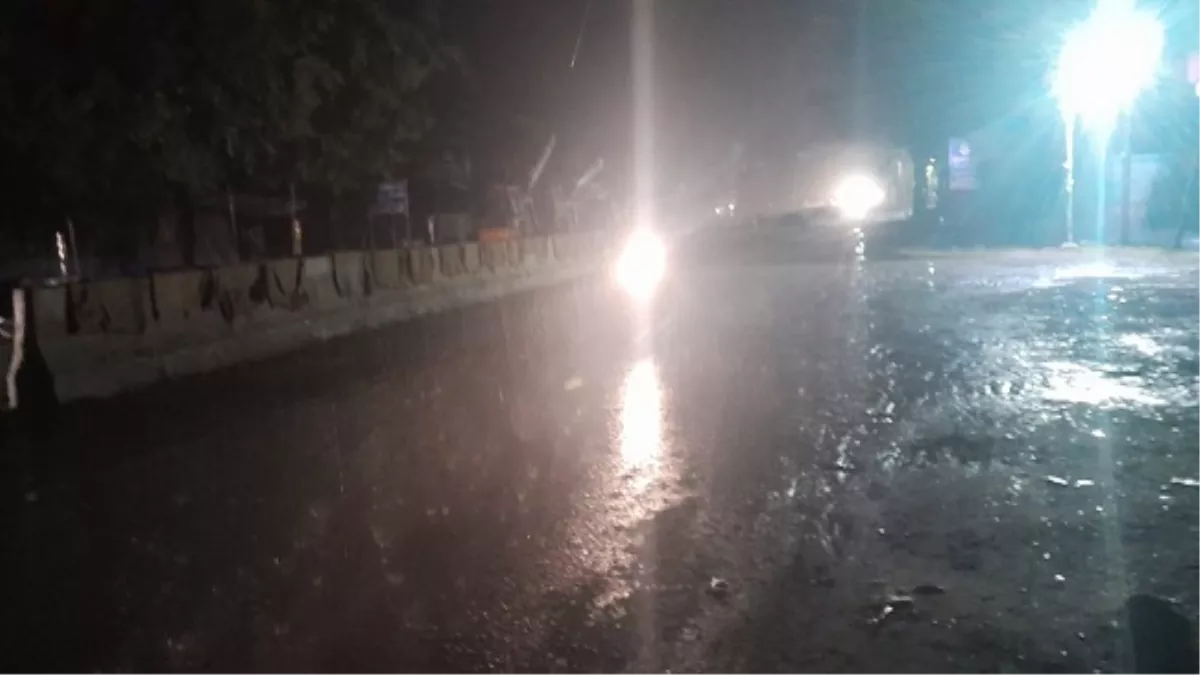 अलीगढ़ में मतगणना से पहले बूंदाबांदी