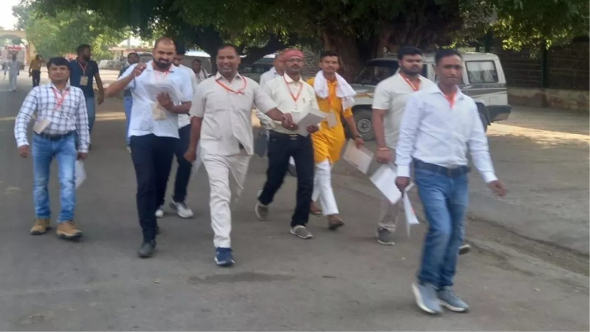 UP Election Result 2024 Live: मतगणना स्थल पर पहुंचने लगे राजनीतिक दलों के एजेंट