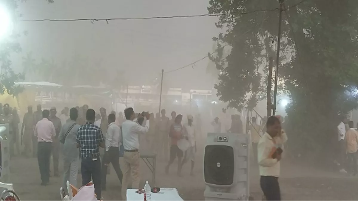 UP Election Result 2024 Live: कुशीनगर मतगणना स्थल पर परेशानी