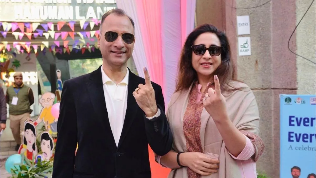 Delhi chunav 2025 voting LIVE: दिल्ली राज्य निर्वाचन चुनाव आयुक्त ने परिवार संग डाला वोट