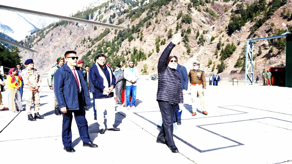 PM Modi Uttarakhand Visit: पंडाल में बैठने के लिए कुर्सियां पड़ी कम