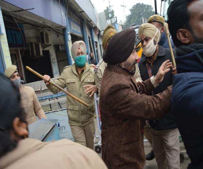 Congress and farmers attack BJP