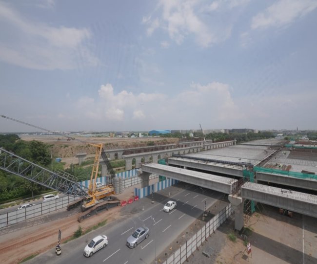 दिल्ली को मिला शानदार नया देश का पहला एलिवेटेड Taxiway, बचेगा पेट्रोल और दूरी भी होगी कम