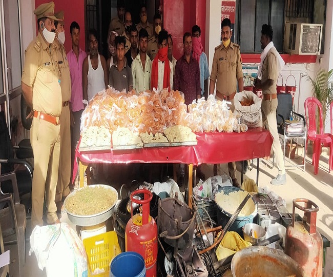 UP Panchayat Chunav 2021 : पुलिस ने जब्त किए 2 क्विंटल जलेबी और 1000 समोसे, जानें पूरा मामला