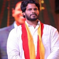 https://www.jagranimages.com/images/newimg/event/13_5_2023_nikhil_kumarswamy_250.jpg