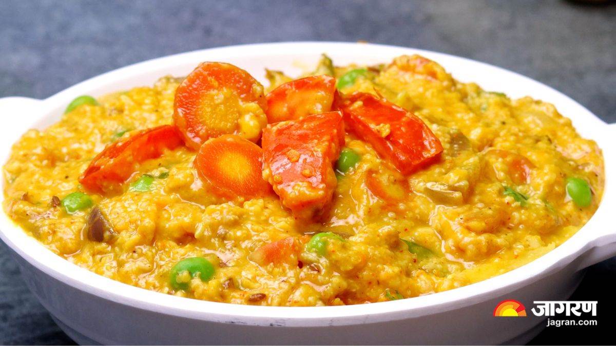 https://www.jagranimages.com/images/newimg/khanakhazana/01_2025-Masala_Oats_recipe_hindi.jpg