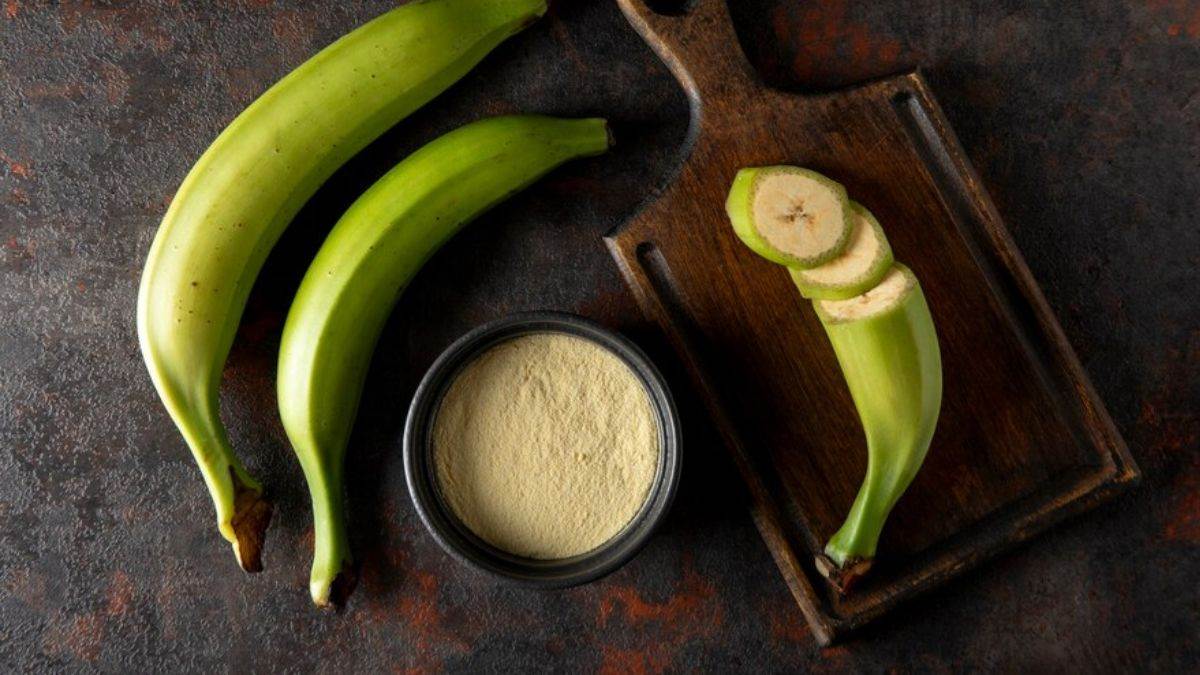 https://www.jagranimages.com/images/newimg/khanakhazana/02_2025-raw_banana_chutney.jpg