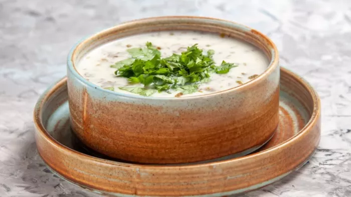 कुछ नया ट्राई करने की है इच्छा, तो इस रेसिपी से बनाएं पहाड़ी दही तड़का