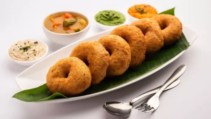 Masala Vada: साउथ इंडियन खाने के हैं फैन, तो ट्राई करें ये मसाला रेसिपी