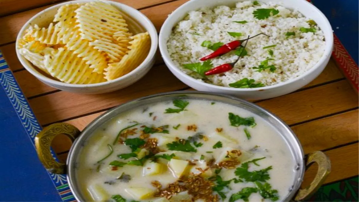 Chaitra Navratri Special: व्रत में भी ले सकते हैं कढ़ी-चावल का स्वाद, इस रेसिपी के साथ