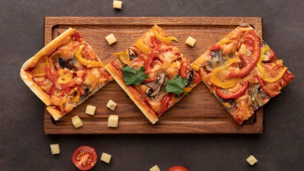 https://www.jagranimages.com/images/newimg/khanakhazana/04_2024-pizza_toast_(1).jpg