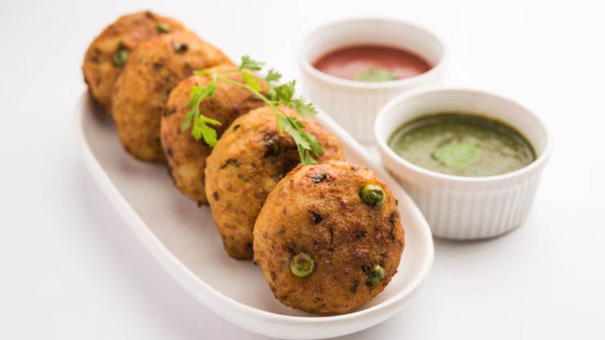 https://www.jagranimages.com/images/newimg/khanakhazana/04_2025-Poha_Cutlet_Recipe.jpg