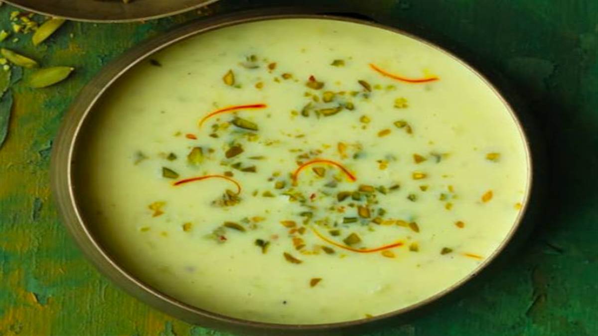 https://www.jagranimages.com/images/newimg/khanakhazana/05_2022-lauki_ki_kheer_funfoodfrolic.jpg