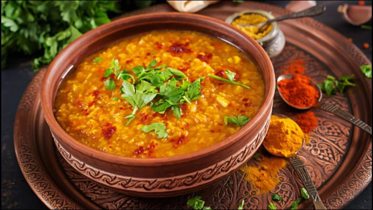 https://www.jagranimages.com/images/newimg/khanakhazana/05_2024-Khatti_Meethi_Dal_Recipe.jpg