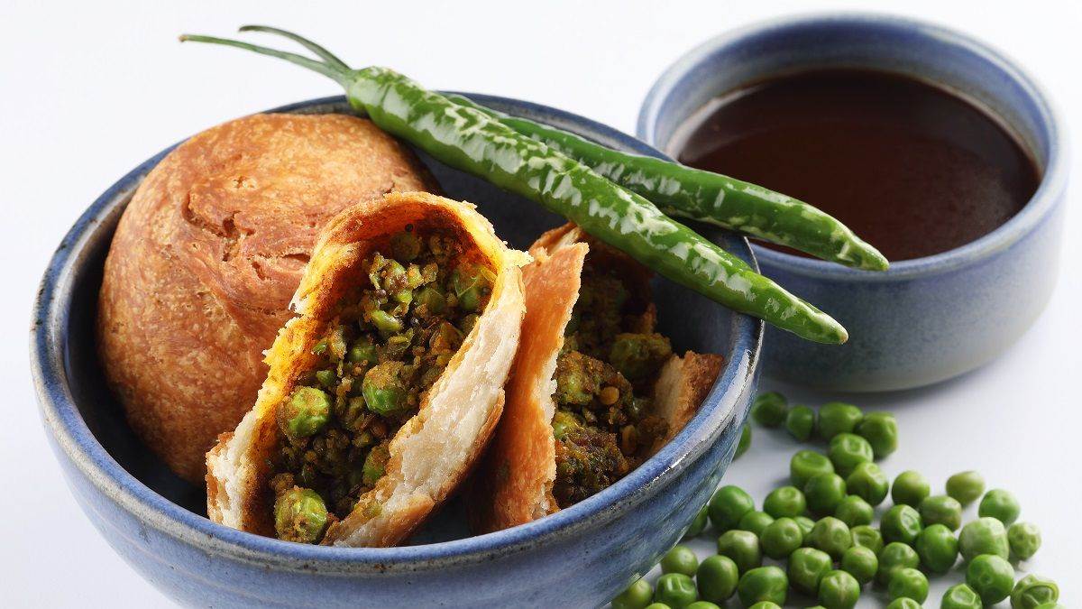 make matar kachori at home with this easy recipe people will forget to count while eating it in taste