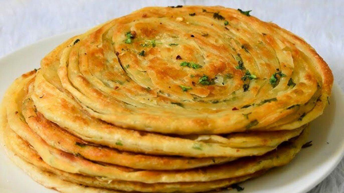chili garlic paratha is best for lunch or dinner it enhances the taste of even a boring dish know the recipe
