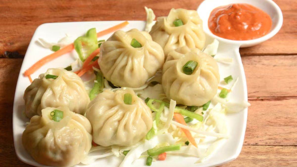 easy way to make hotel style paneer momos at home with this easy recipe