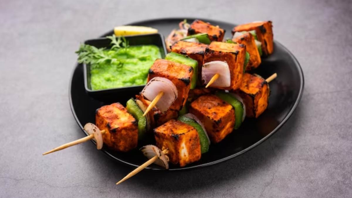 Quickly make velvety paneer tikka for guests coming home, see the recipe