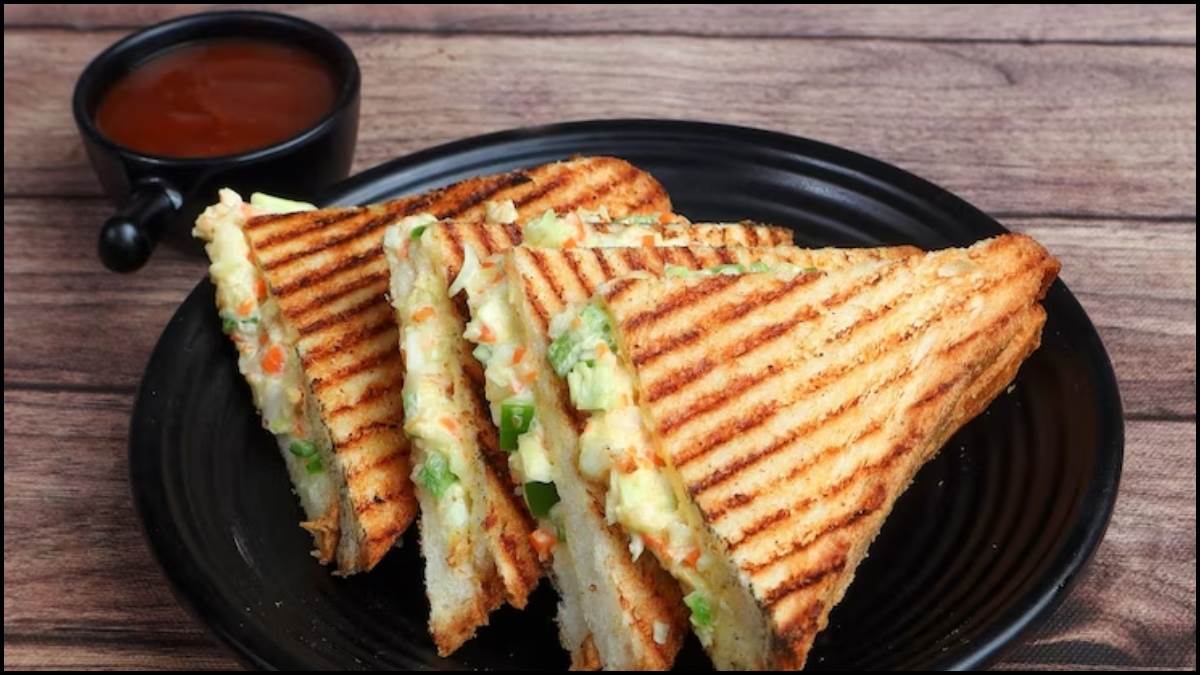 एक ही तरह का सैंडविच खाकर हो चुके हैं बोर, तो इस बार ट्राई करें पाव
