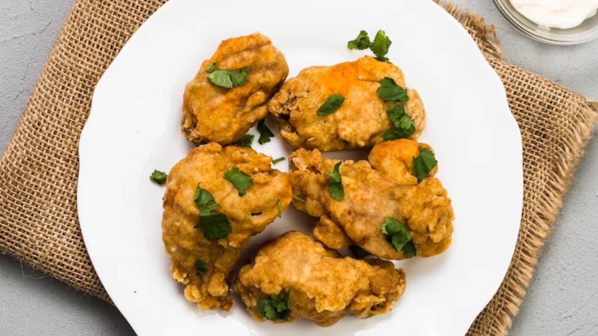 palak pakoda recipe make tasty and crispy palak pakoda at home this monsoon season