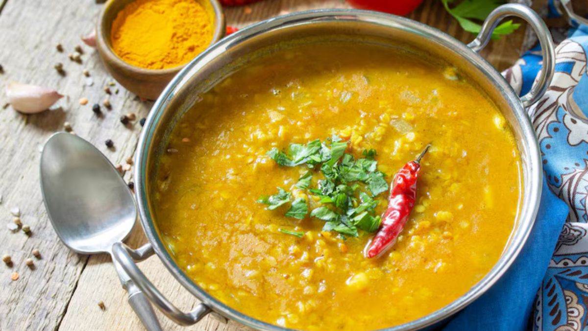 https://www.jagranimages.com/images/newimg/khanakhazana/07_2025-Hing_Tadka_Dal.jpg