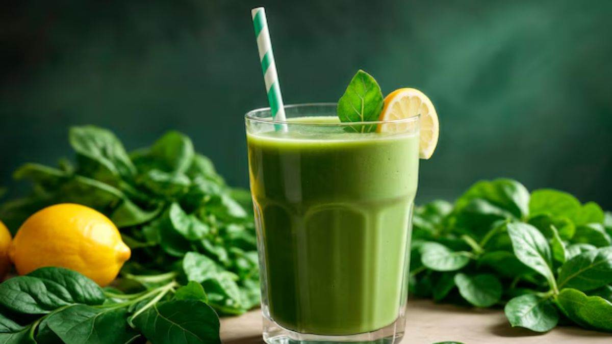 https://www.jagranimages.com/images/newimg/khanakhazana/07_2025-spinach_juice.jpg